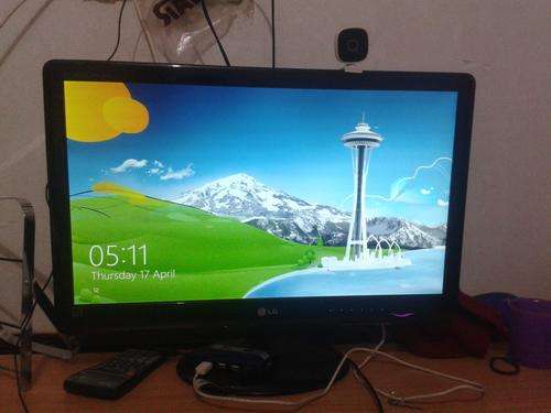LG LED Full HD SCreen with HD Cord